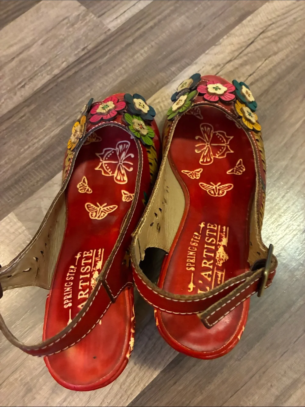L'Artiste Red Leather Slingback Wedge Sandals With Floral  Details- Size 7.5